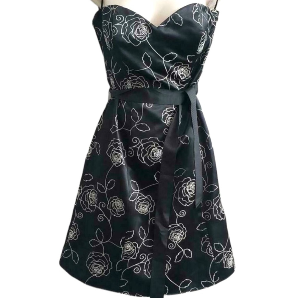 WHBM Strapless Floral Satin Embroidery Dress A Line size 0